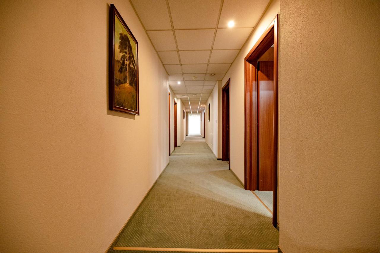 Hotel Rivulus Baia Mare Exterior photo