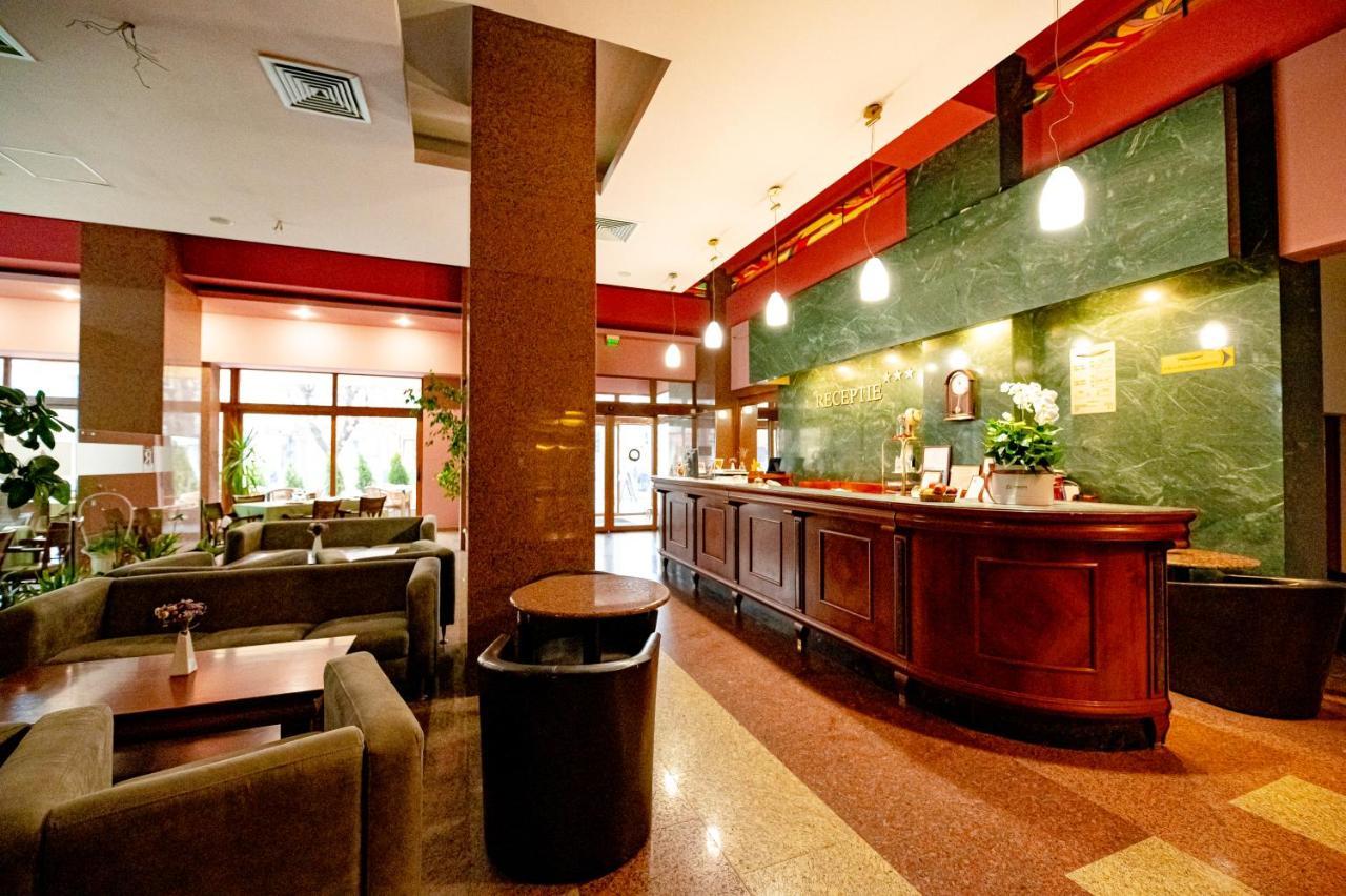 Hotel Rivulus Baia Mare Exterior photo