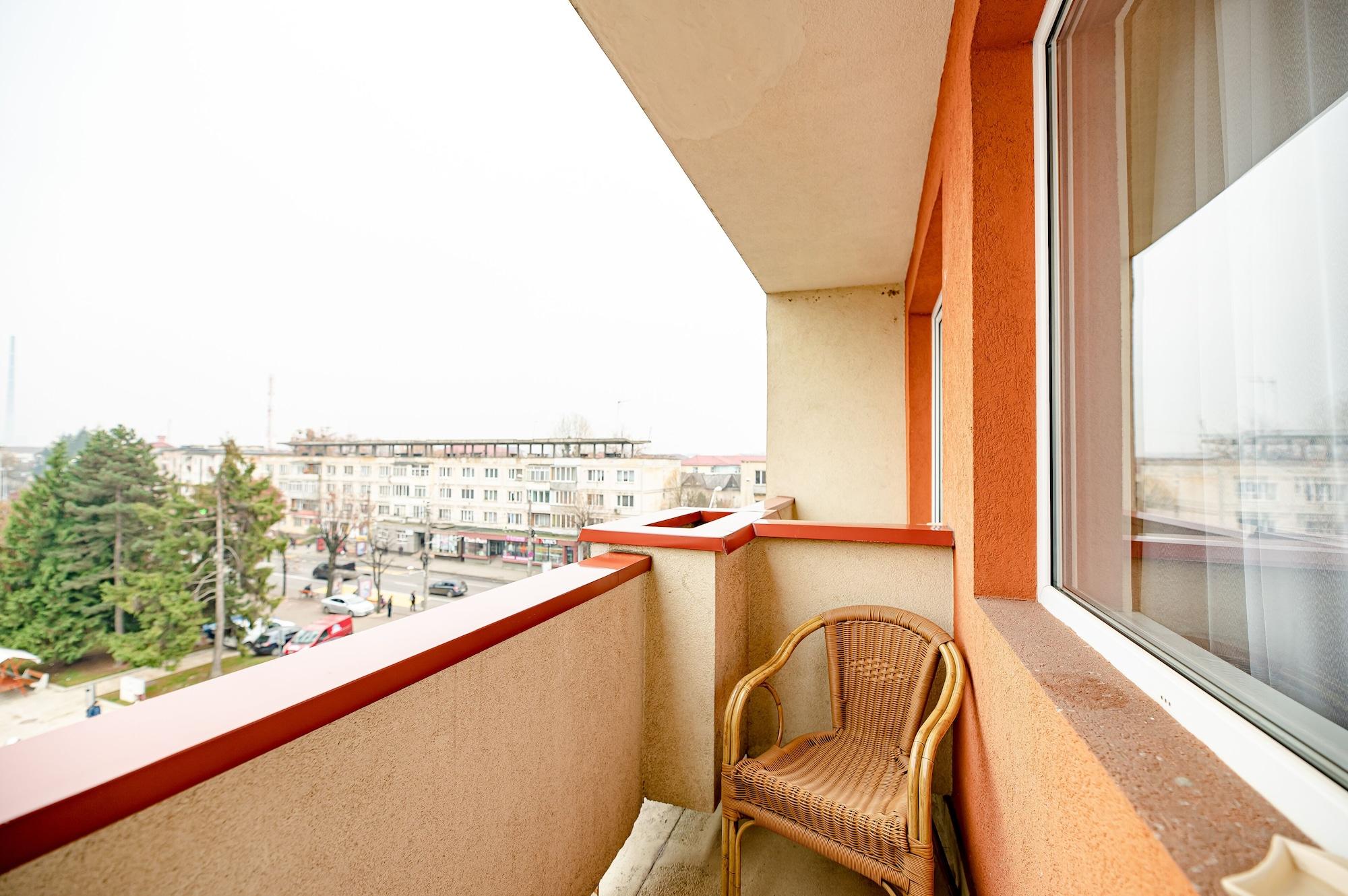 Hotel Rivulus Baia Mare Exterior photo