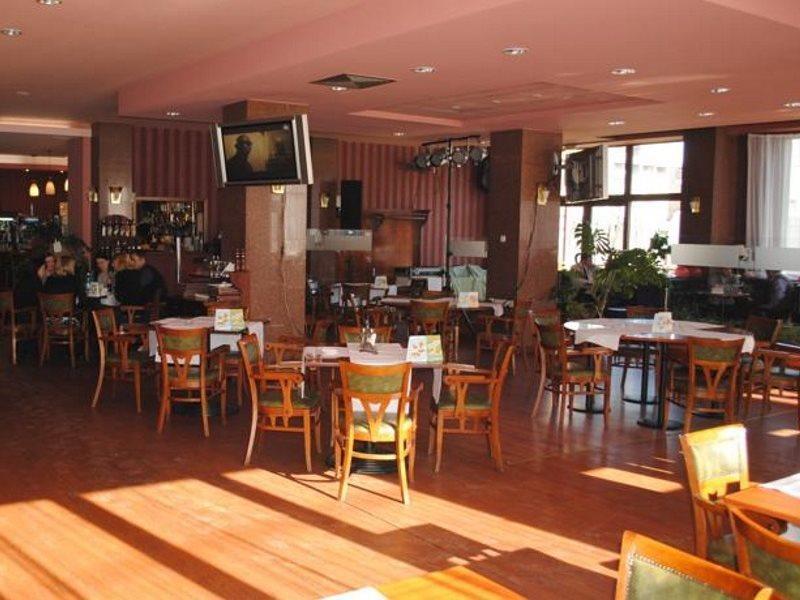 Hotel Rivulus Baia Mare Exterior photo